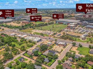 208 Fairview Ave, College Station, TX 77840