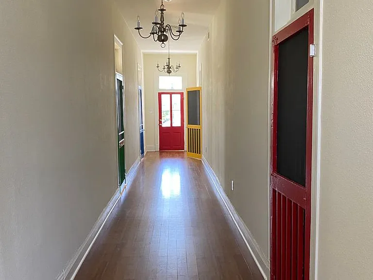 3233 Loyola Ave #5 — Photo 1