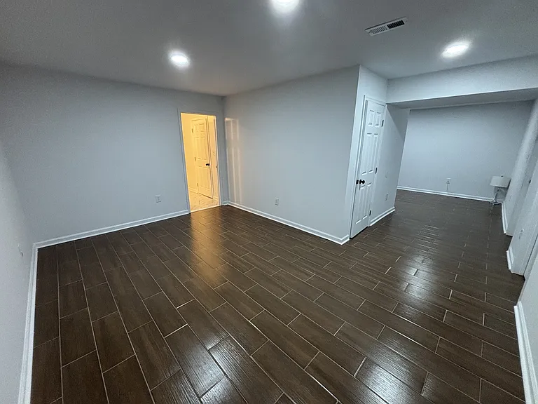 1118 Virginia Ave — Photo 7