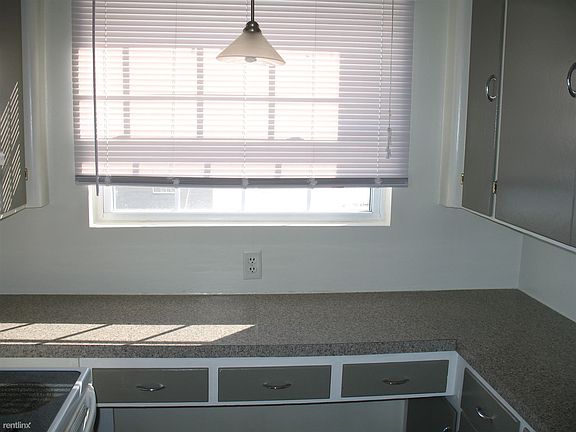 ONE BEDROOM APARTMENT 003