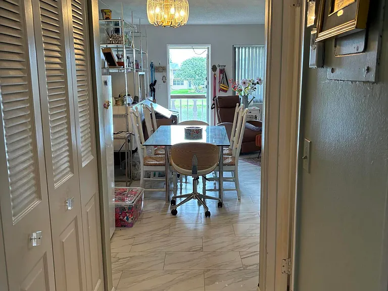 326 Andover E — Photo 13