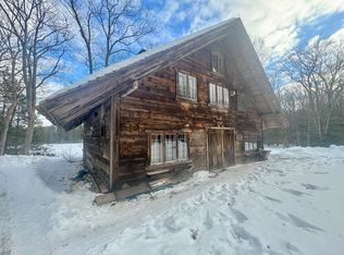 45 Hoppen Rd, New Hartford, CT 06057