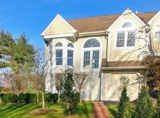 8755 Trumbauer Ct, Wyndmoor, PA 19038