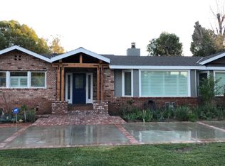 23052 Hatteras St, Woodland Hills, CA 91367