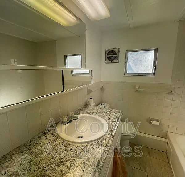 2132 Kepner Dr — Photo 4
