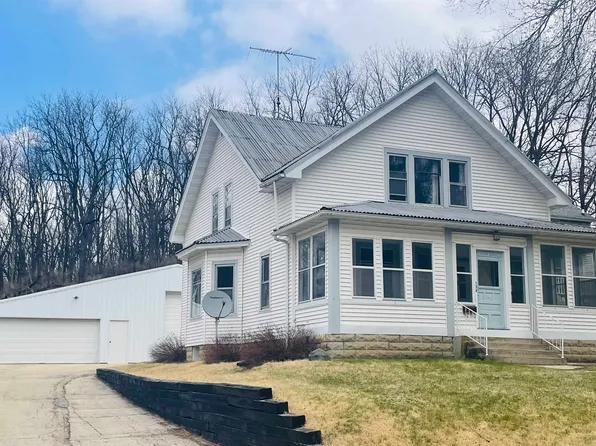 134 Hill St, Darlington, WI 53530