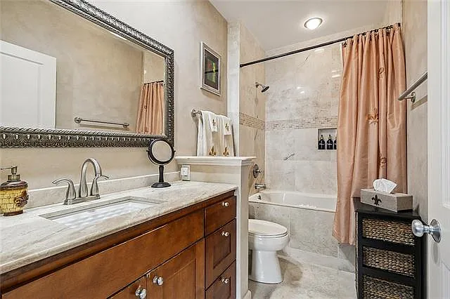 333 Girod St #304 — Photo 14