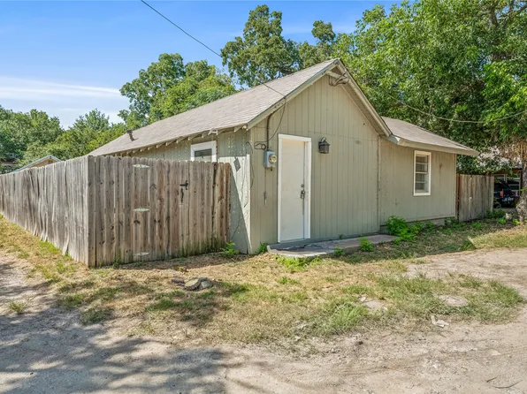 590 E College St, Stephenville, TX 76401