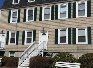 83 Central St APT 2, Ipswich, MA 01938