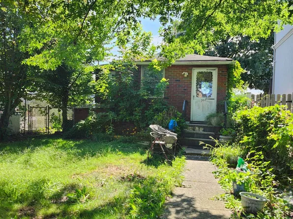 200 Adams Ave, Staten Island, NY 10306