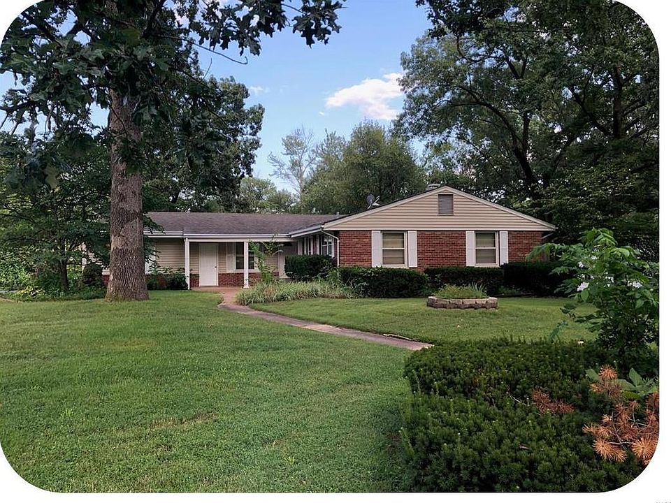 1st image of 27 Fawnwood Dr