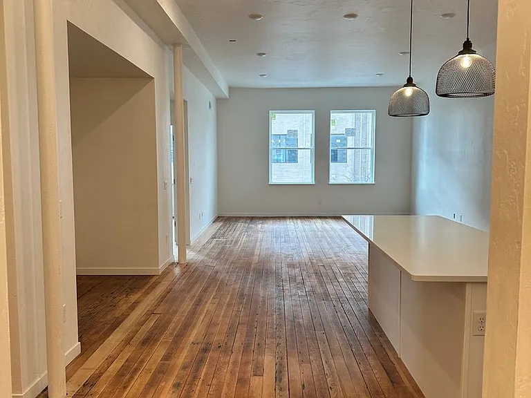 220 N Main St — Photo 14