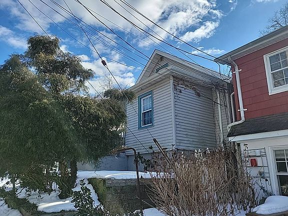 2nd image of 141 Summit Ave