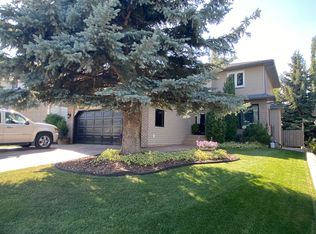 14409 Evergreen St SW, Calgary, AB T2Y3A8