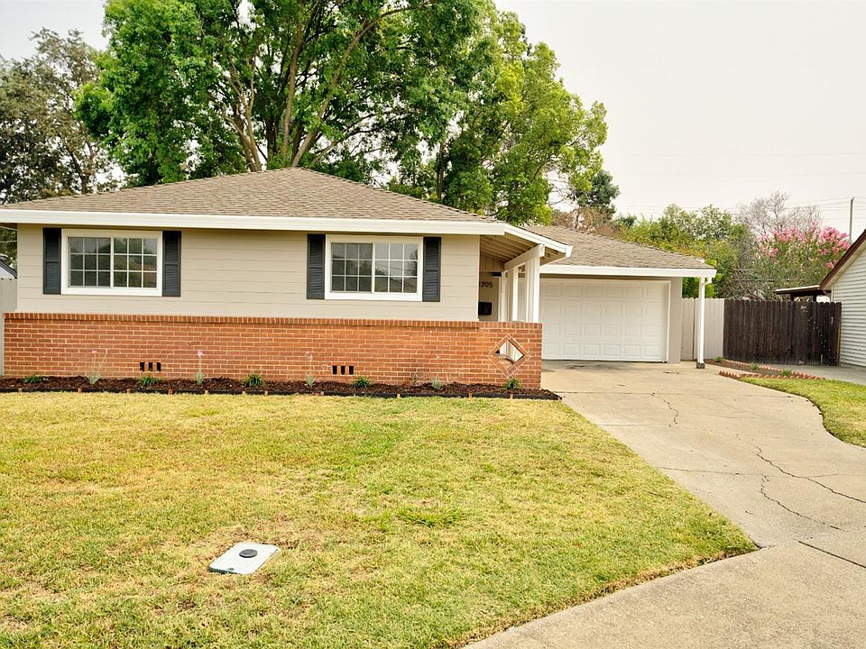 1st image of 1705 Castle Ct