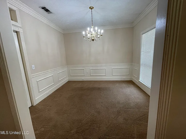 113 Oak Ridge Cir — Photo 8