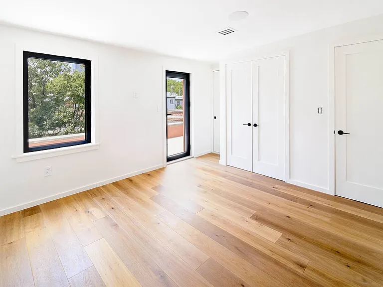 364 Clermont Ave #2 — Photo 8