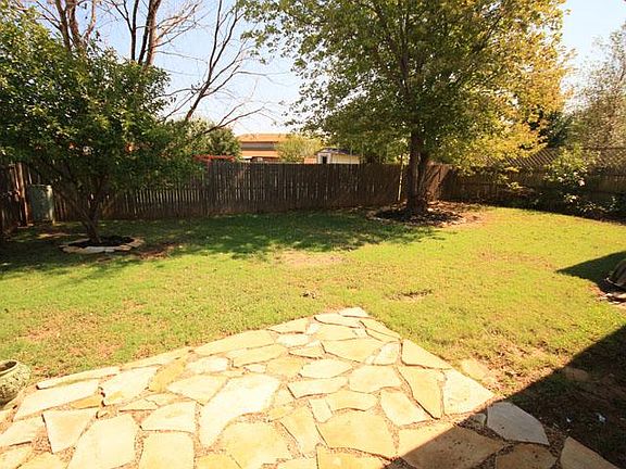 4th image of 14504 Briarcliff Dr