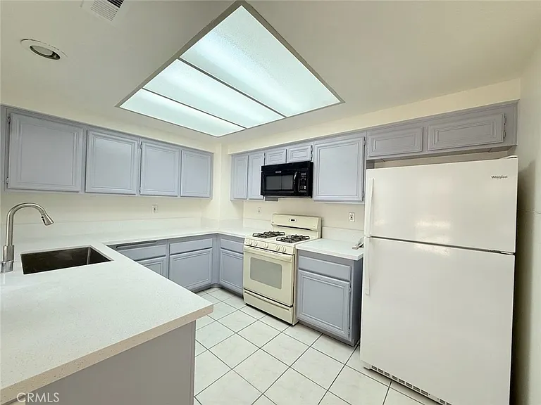 17 Rock Cliff Pl — Photo 19