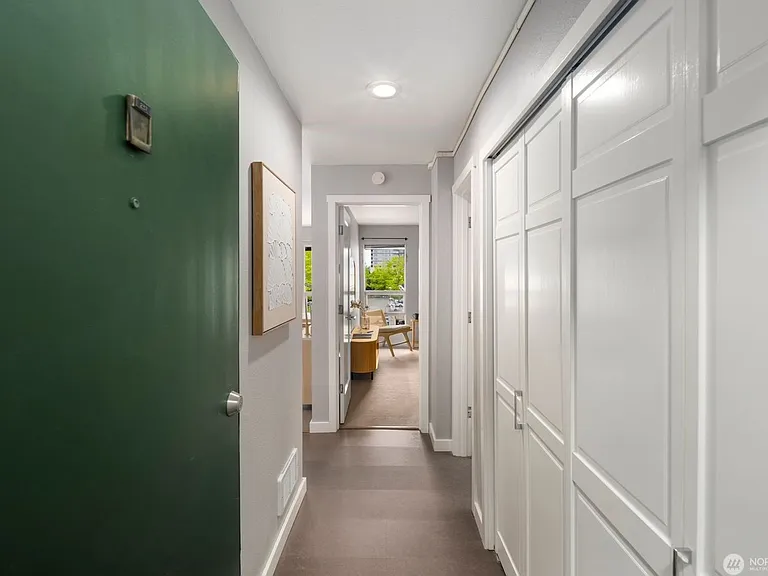 952 100th Ave NE #237 — Photo 4
