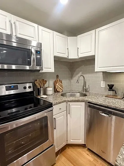 563 Washington St #35 — Photo 2