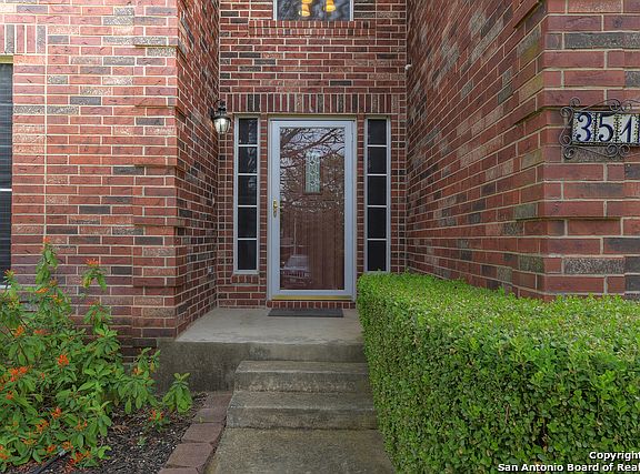 2nd image of 3516 McAlister Ln