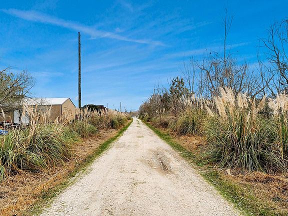 4th image of 1523 County Road 676