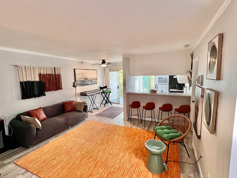 7500 Parkway Dr #300 — Photo 18