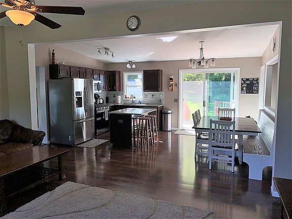 4th image of 1717 Apple Valley Dr