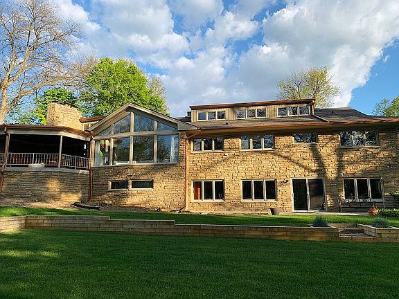 4th image of 8111 Bayberry Ct