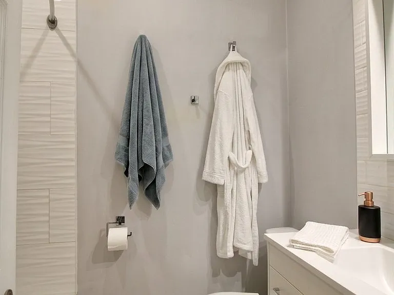 70 Spadina Ave #1 — Photo 13