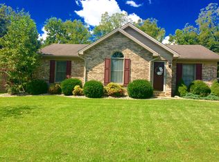 2836 Oakwood Dr, Bardstown, KY 40004