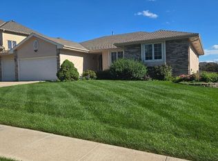 16107 Adams St, Omaha, NE 68135