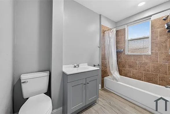 1235 Penn St NE #2 — Photo 15