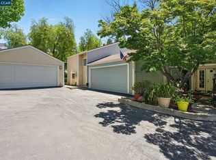 446 Camelback Rd, Pleasant Hill, CA 94523