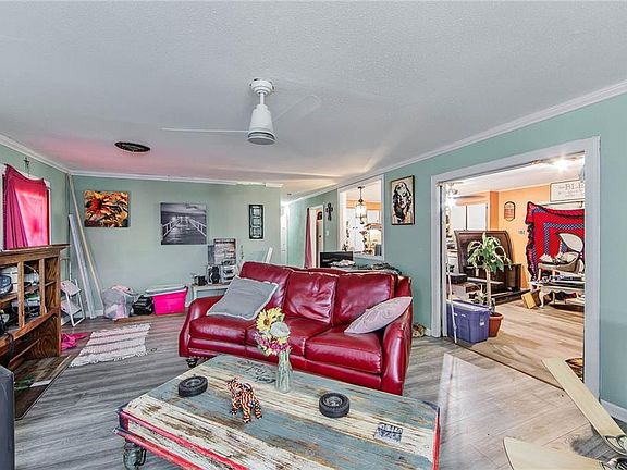 3rd image of 309 Jane Ave