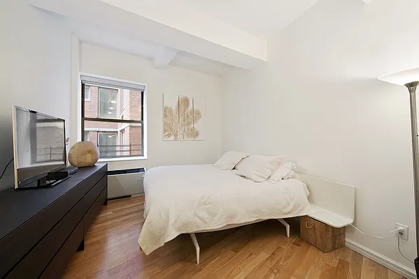 Sold by Nest Seekers International | media 15