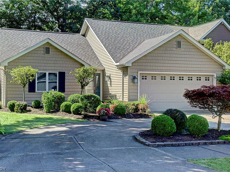 1st image of 580 Red Oak Ln