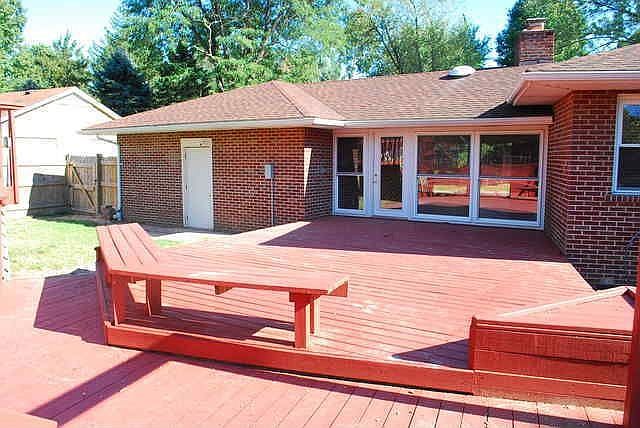 2nd image of 17 Weinel Dr