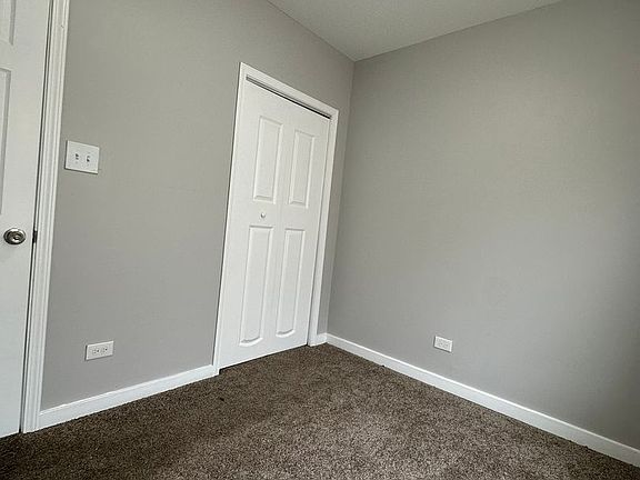 4th image of 7000 S Stewart Ave #7002-3