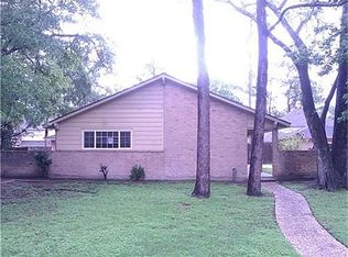 5722 Spanish Oak Dr, Houston, TX 77066