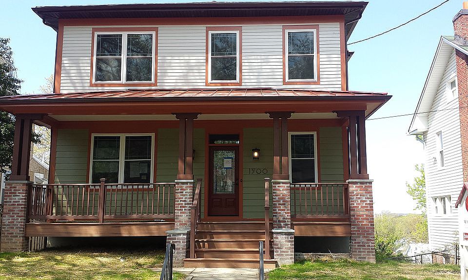 Neo craftsmen style home on 