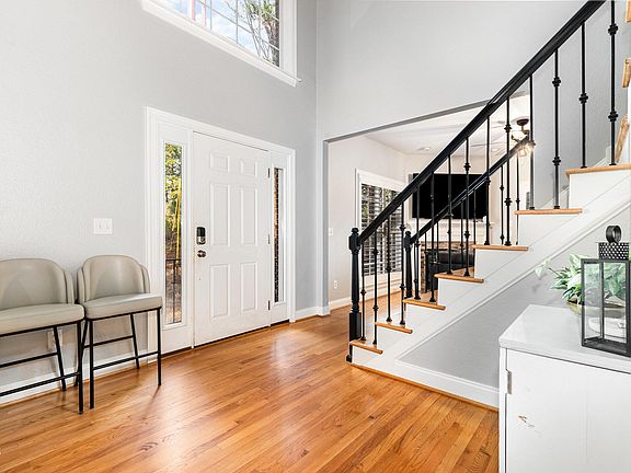 4th image of 155 Grande Dr