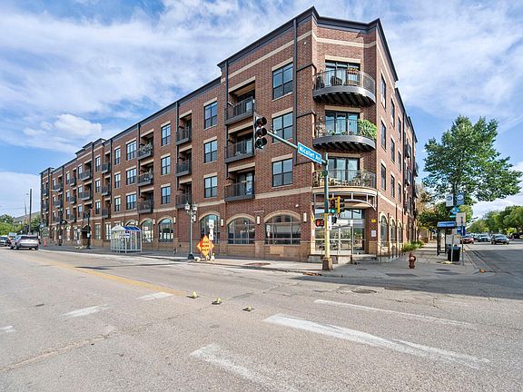 5th image of 15 E Franklin Ave APT 210