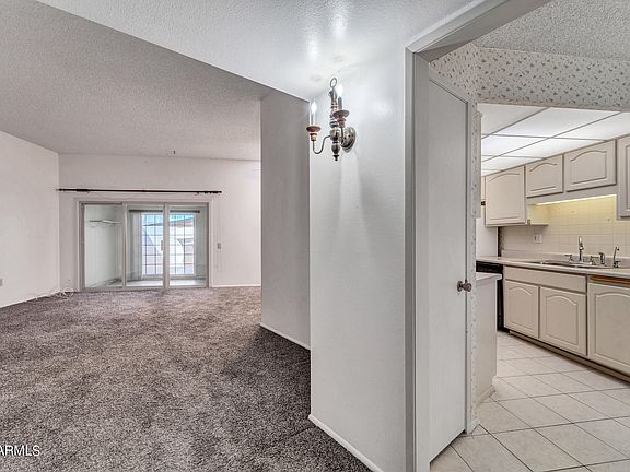 4th image of 11049 W COGGINS Drive
