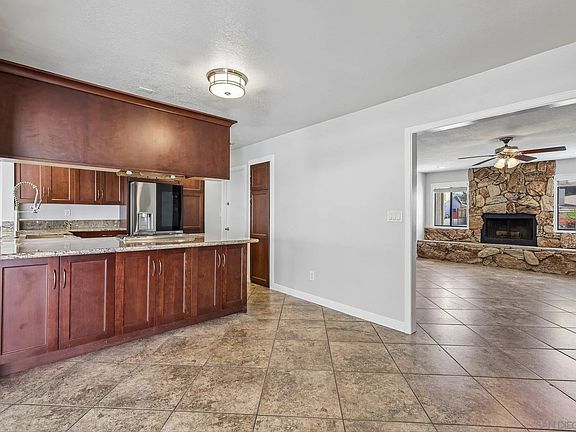 3rd image of 9308 Lake Canyon Rd