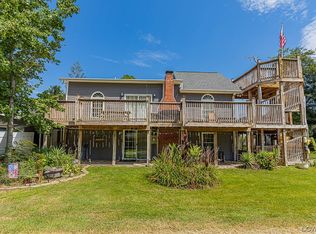 317 Waterview Dr, Dunnsville, VA 22454