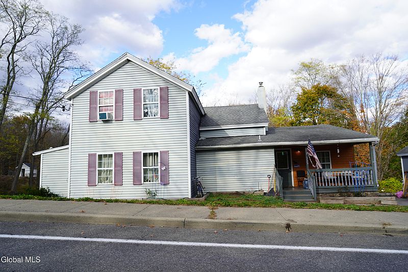 2nd image of 552 Mountain Avenue