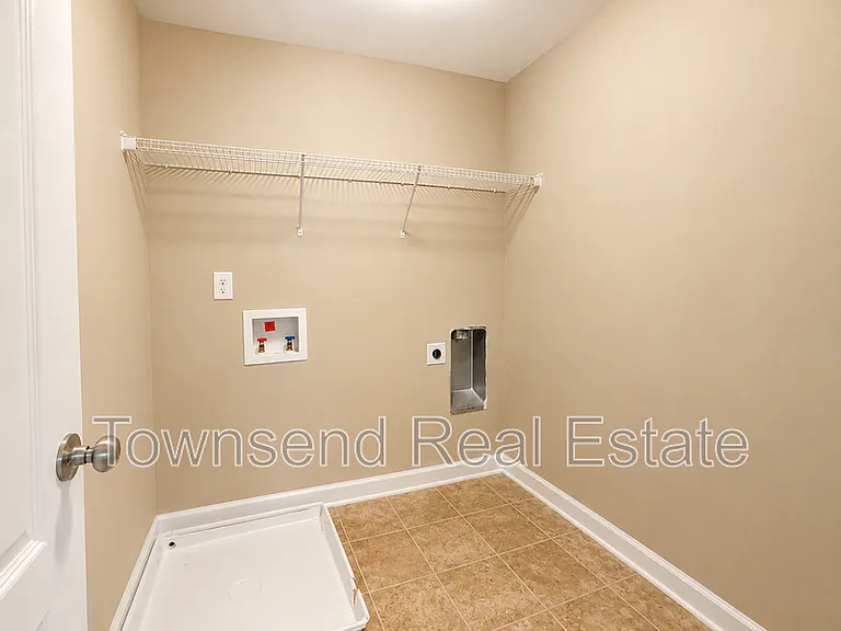 2817 Blockade Runner Dr — Photo 26