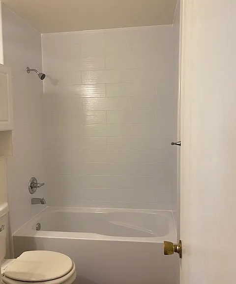Bathroom with Shower Tub combo